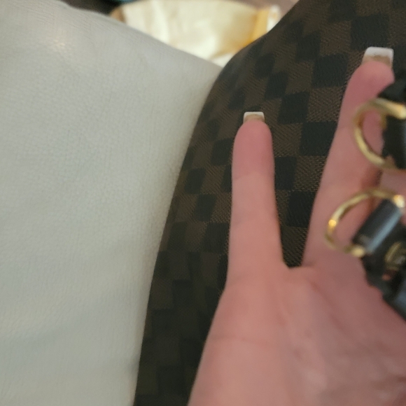 Authentic Louis Vuitton Damier neverfull - Picture 10 of 16